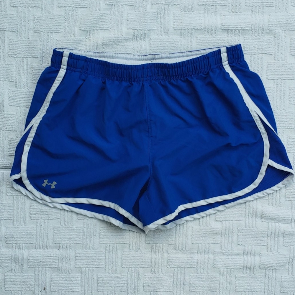 EUC Under Armour running shorts size medium